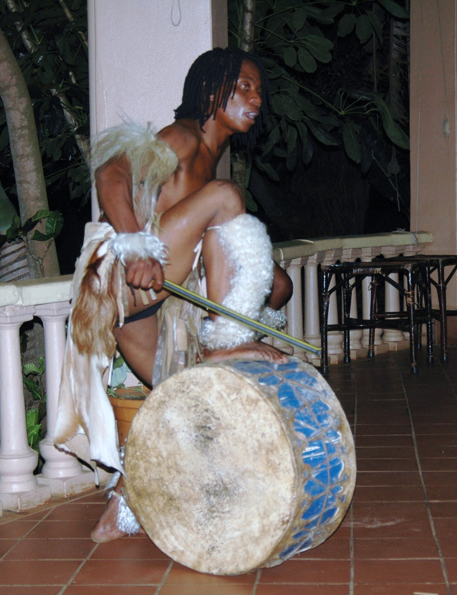 Danses Zouloues dans le Boma